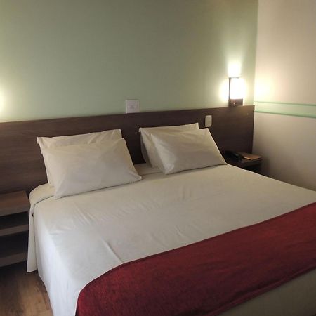 Hotel Monte Carlo Campos do Jordão Habitación foto