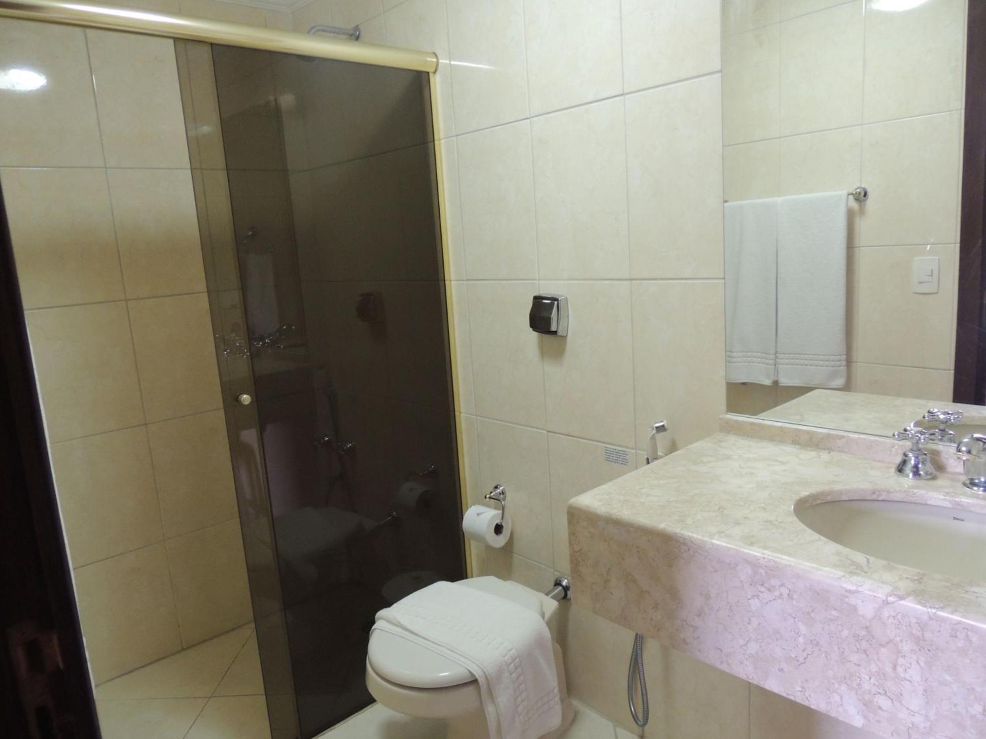Hotel Monte Carlo Campos do Jordão Habitación foto